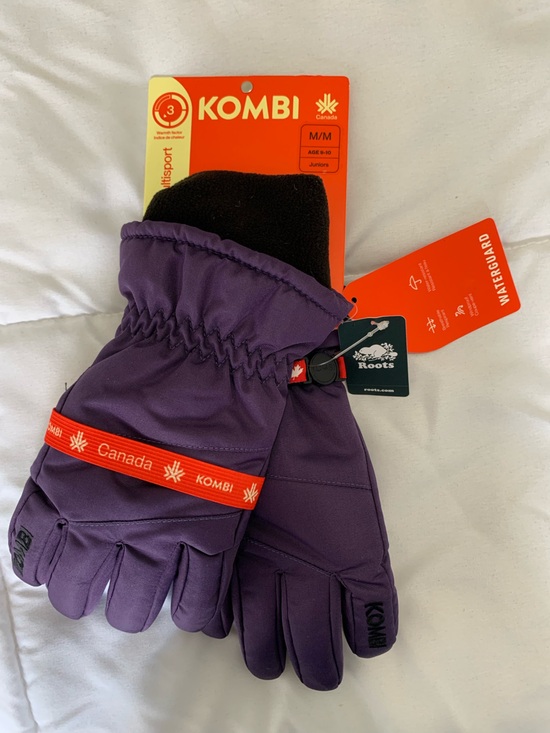 Roots Other - New with tags ROOTS Kombi gloves size M juniors ages 9-10
